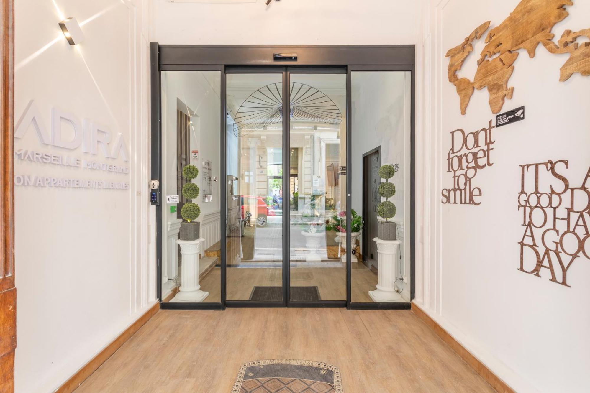 Adira Marseille Montgrand 2 Etoiles Daire Dış mekan fotoğraf
