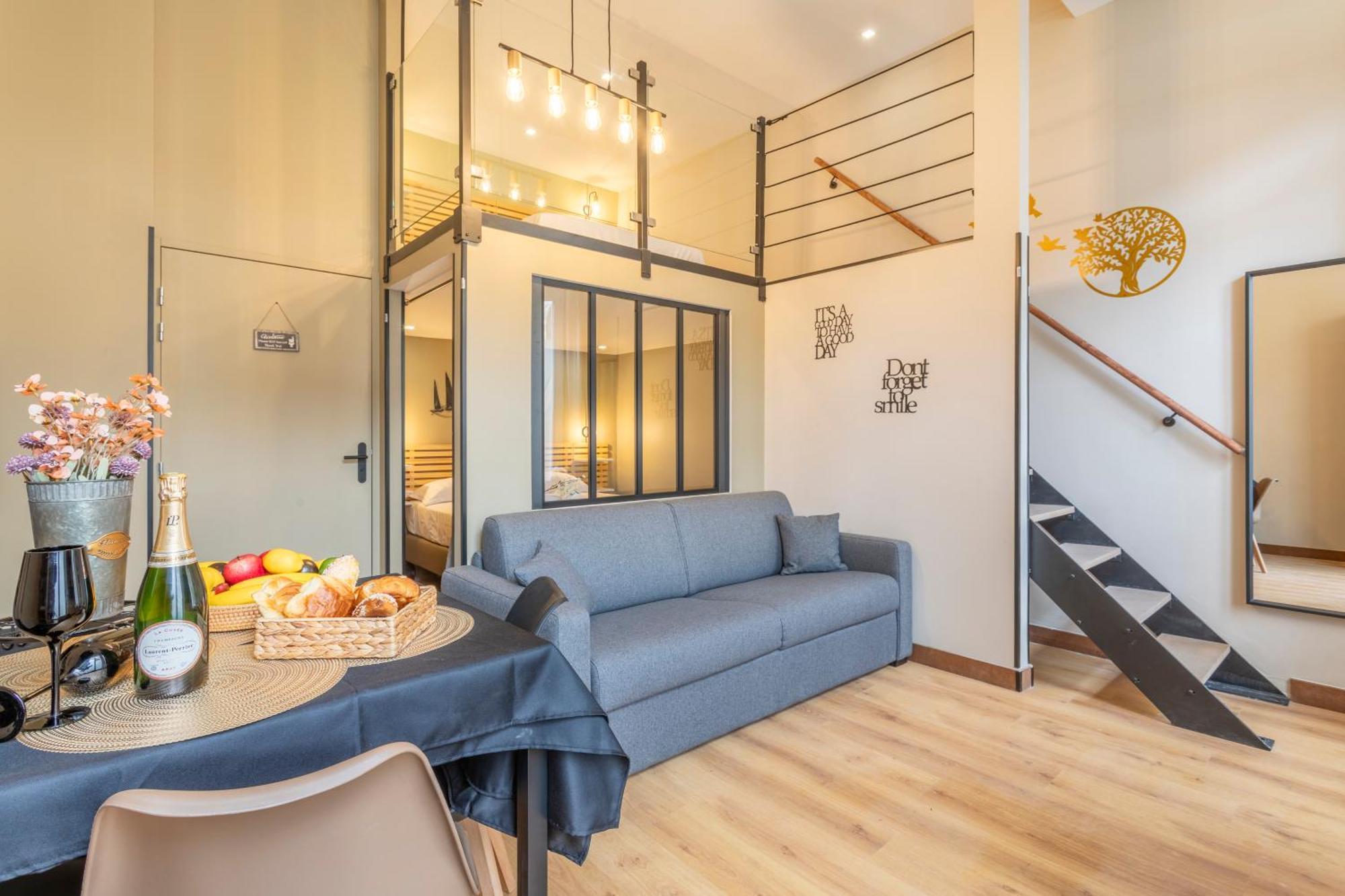 Adira Marseille Montgrand 2 Etoiles Daire Dış mekan fotoğraf