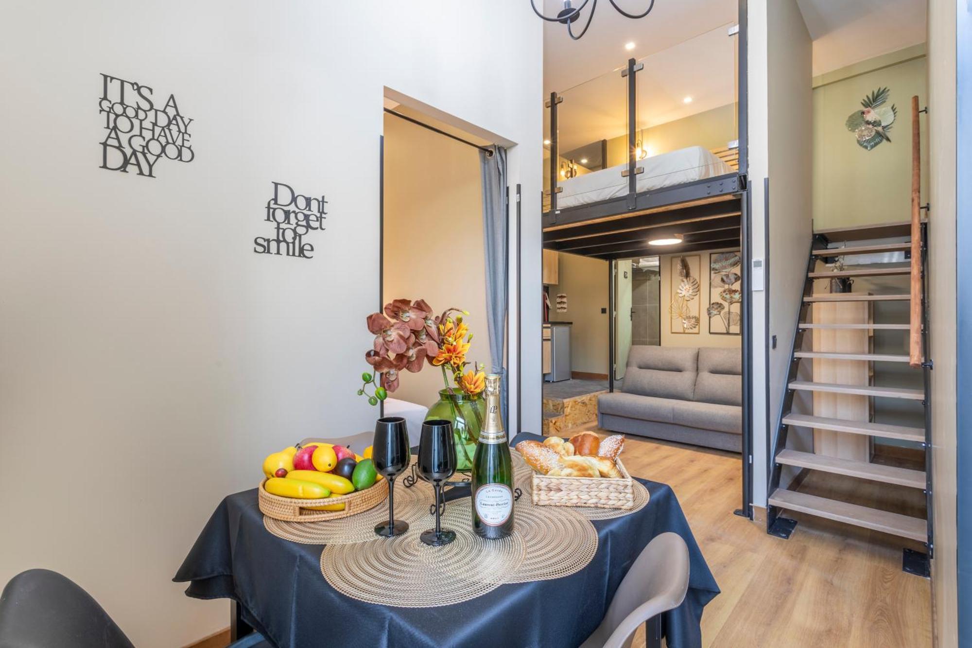 Adira Marseille Montgrand 2 Etoiles Daire Dış mekan fotoğraf